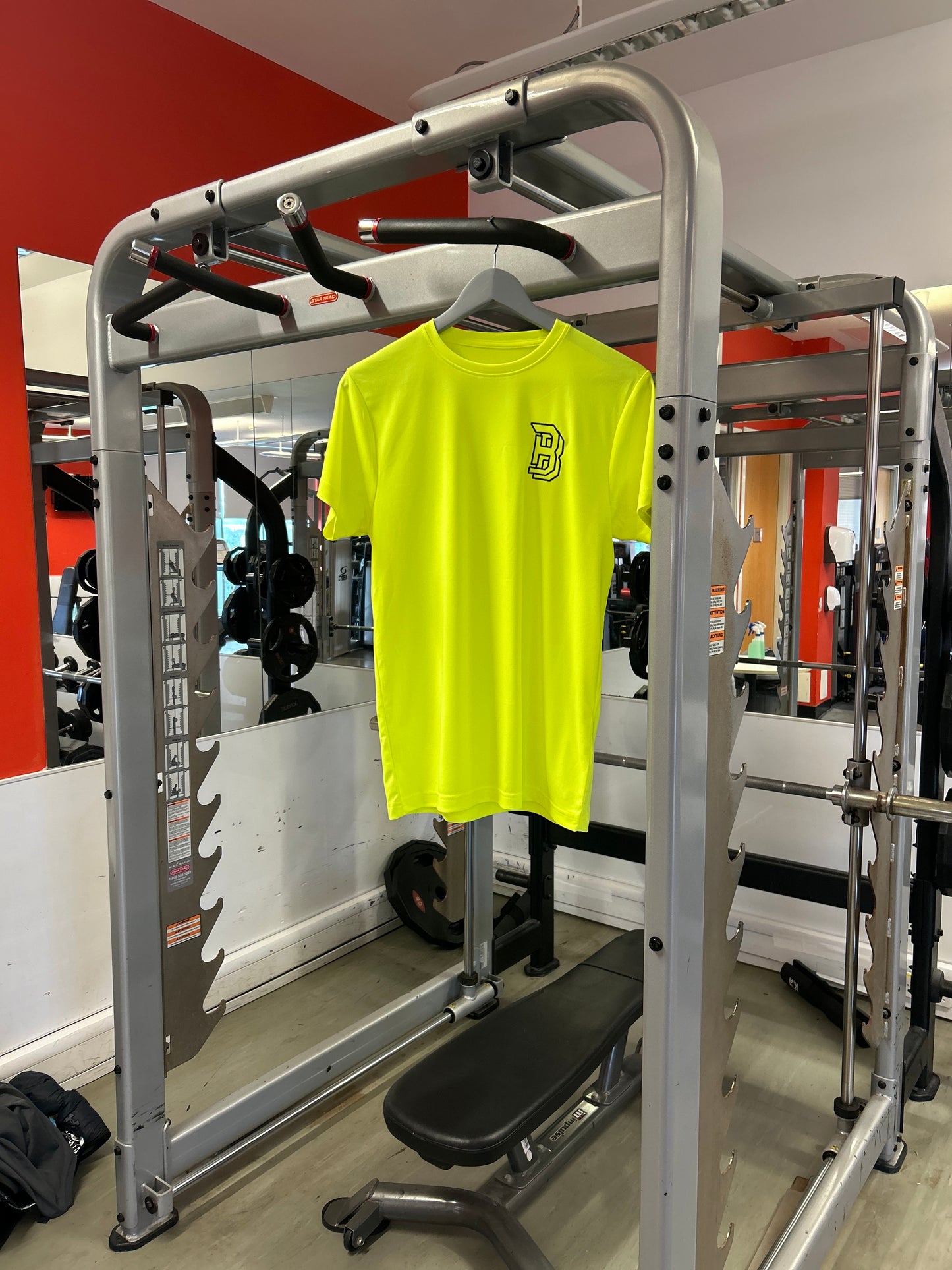 Dri-fit BASICS Tee (flo yellow)