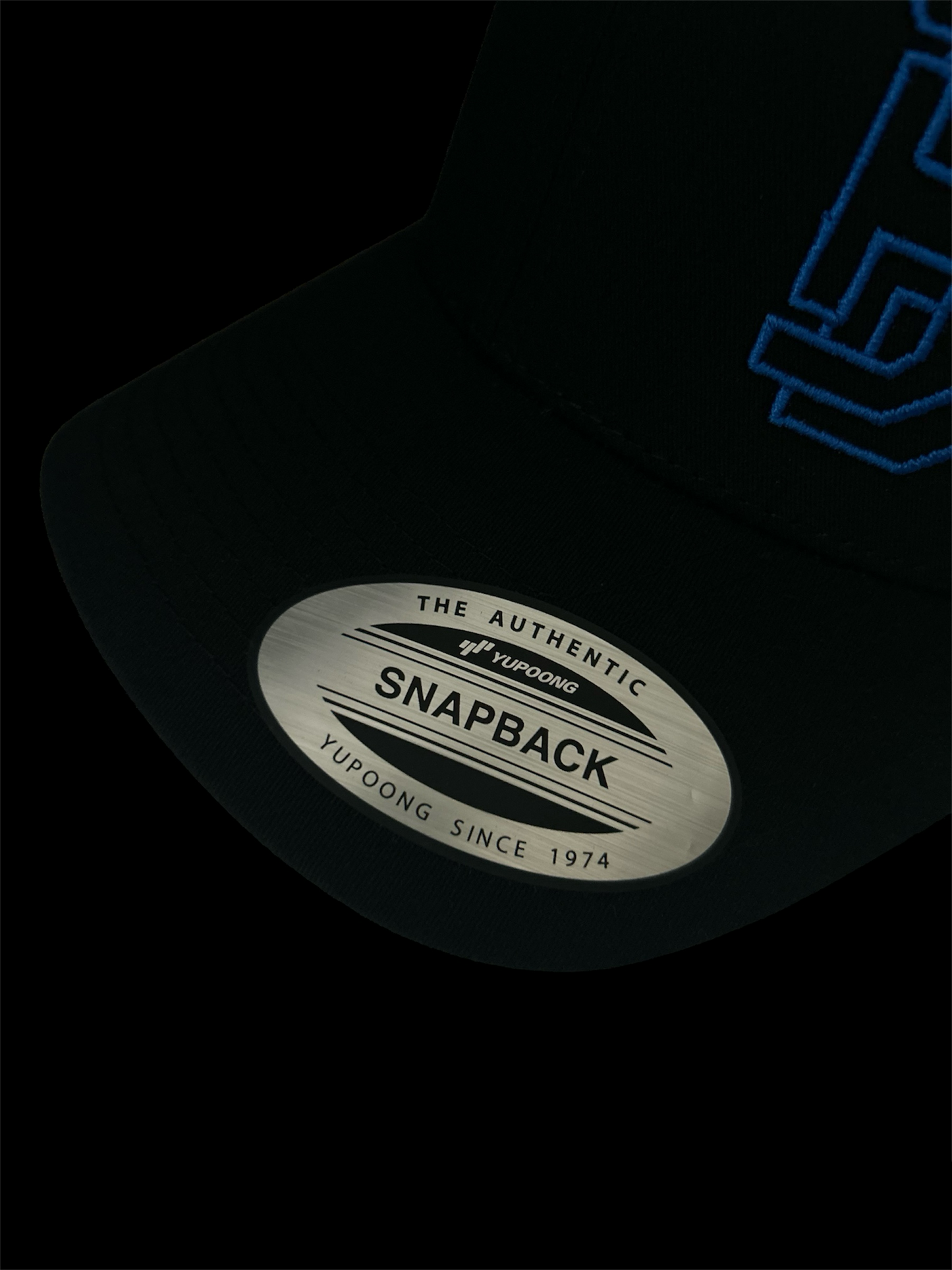 BASICS Cap - Black (blue stitch)