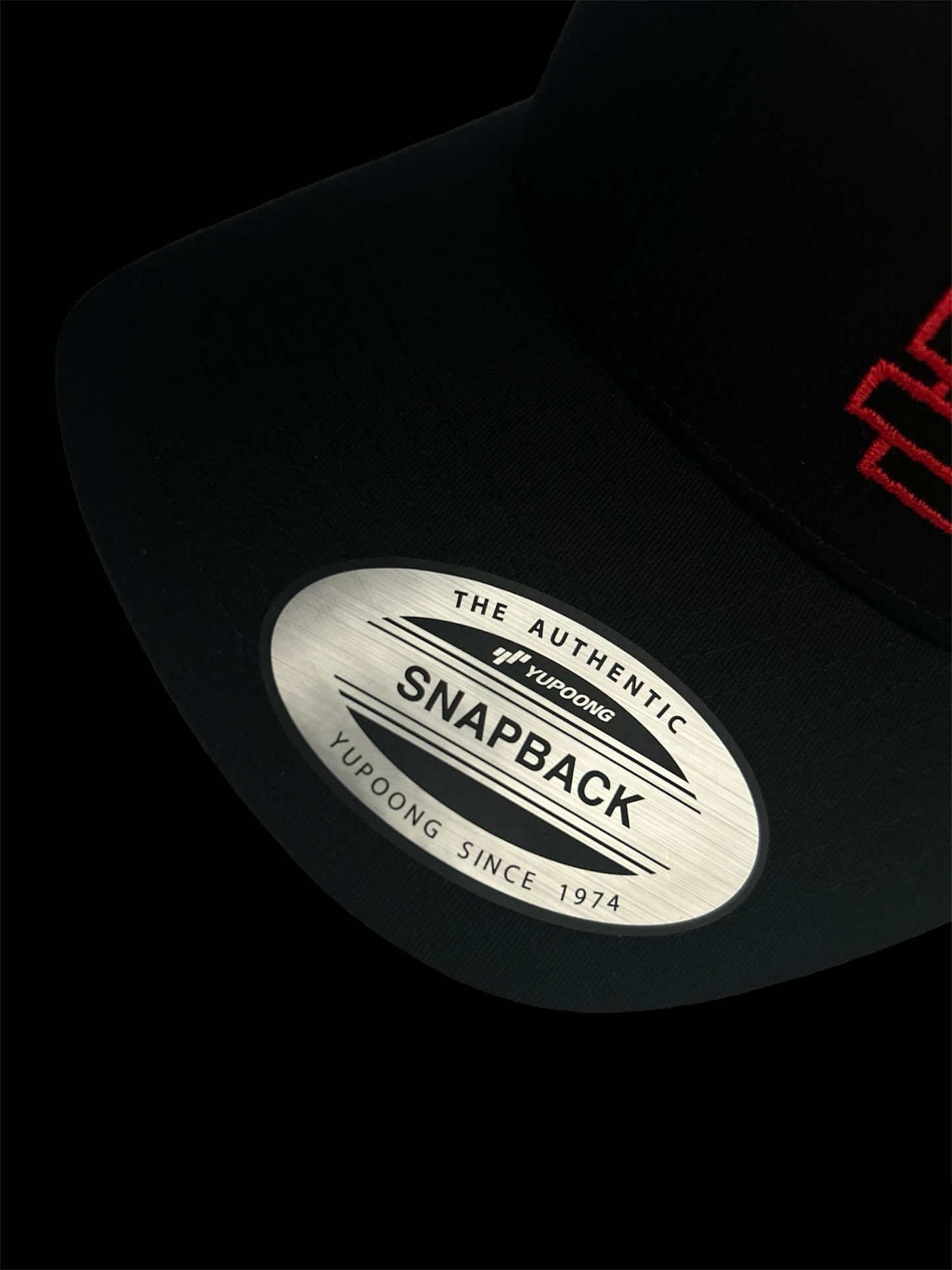 BASICS Cap - Black (red stitch)