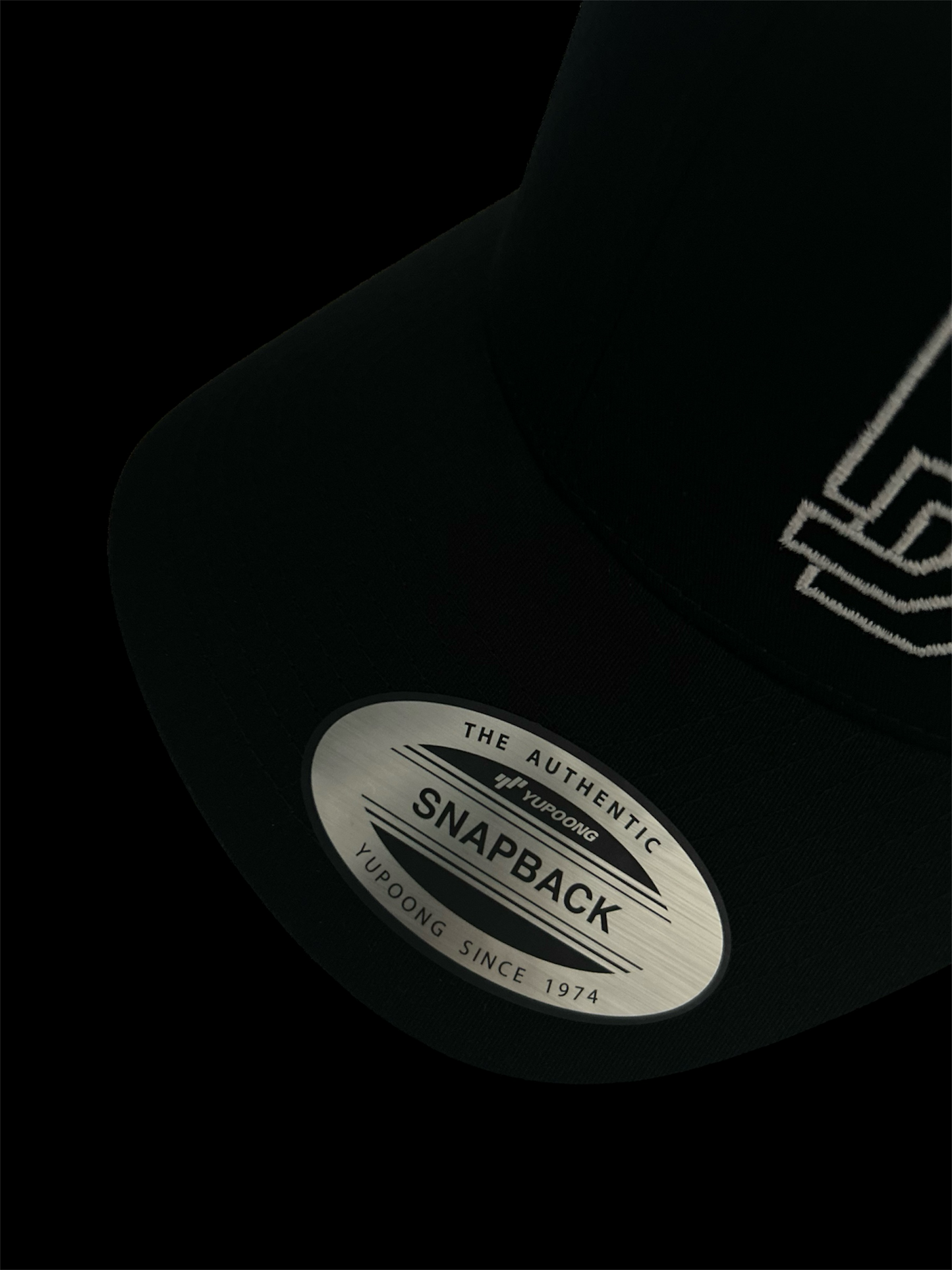 BASICS Cap - Black (white stitch)